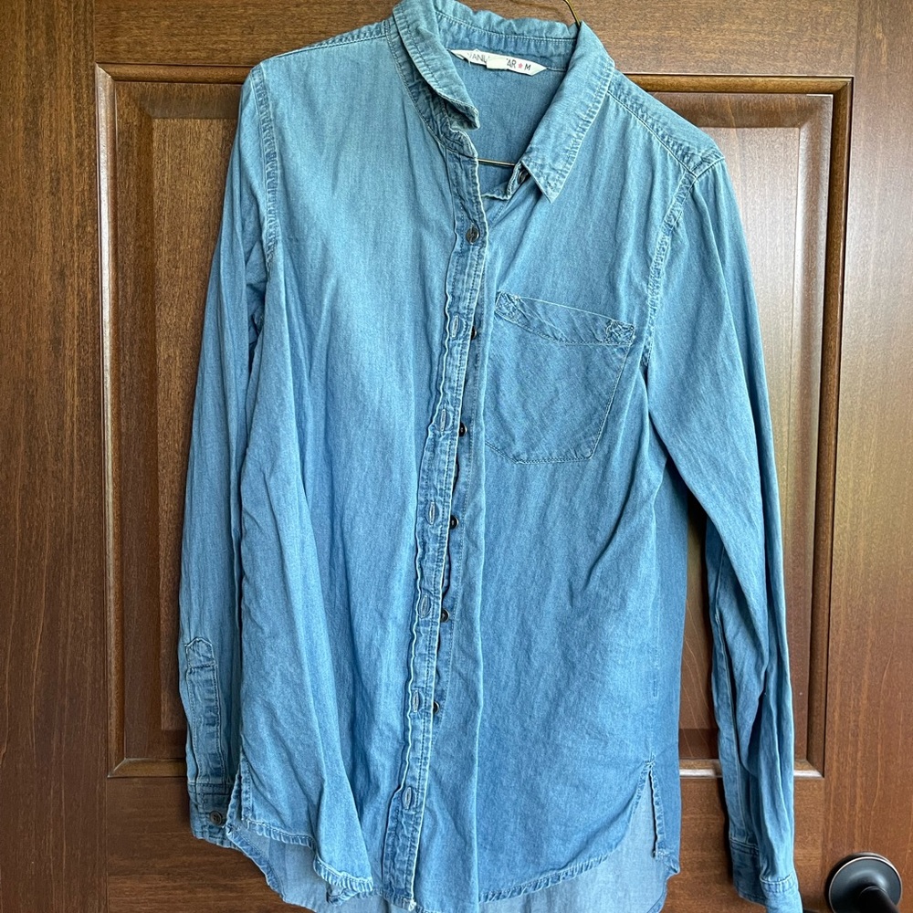 Vanilla star shirt size medium